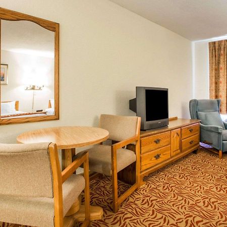 University Inn & Suites Stevens Point Eksteriør bilde