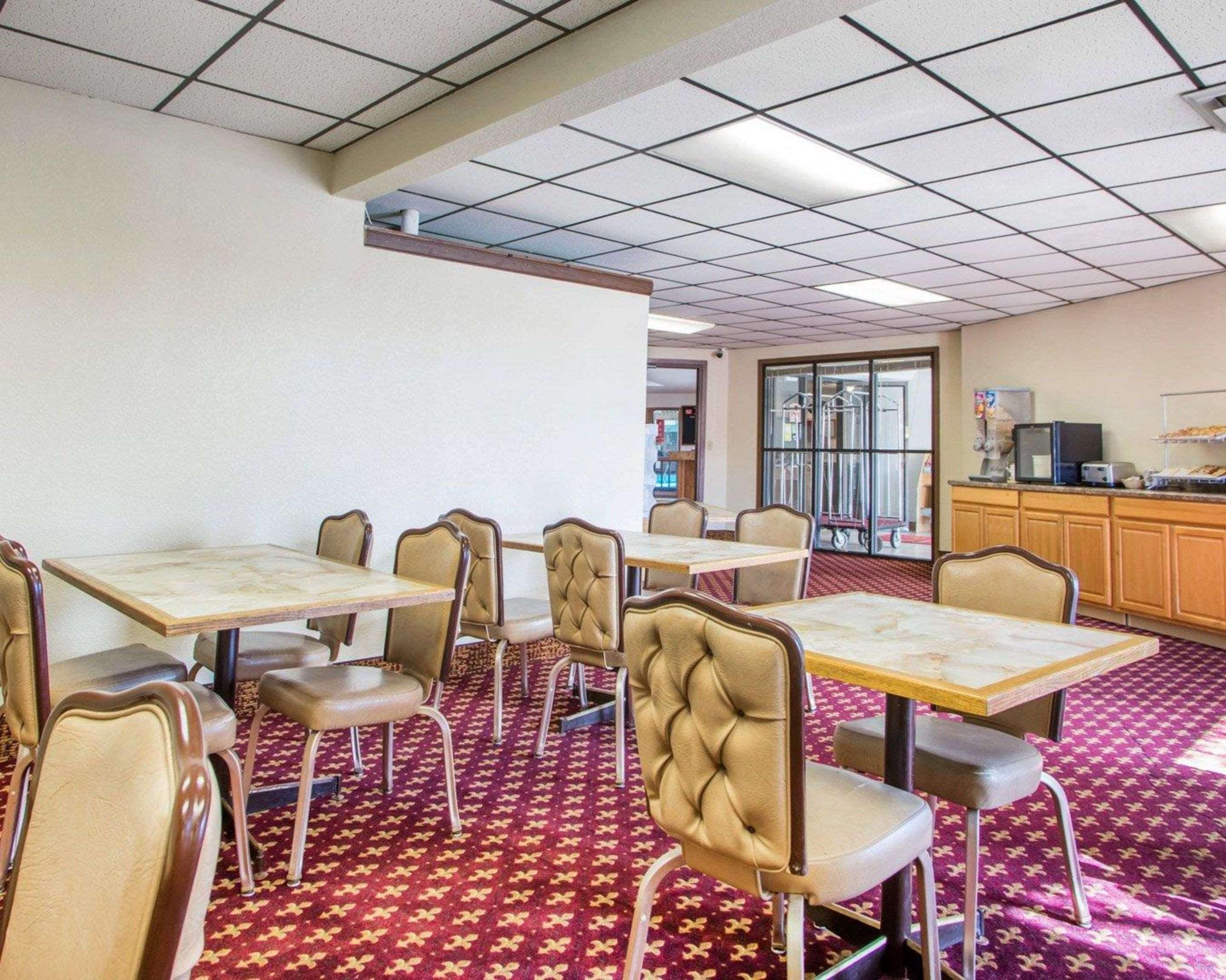 University Inn & Suites Stevens Point Eksteriør bilde
