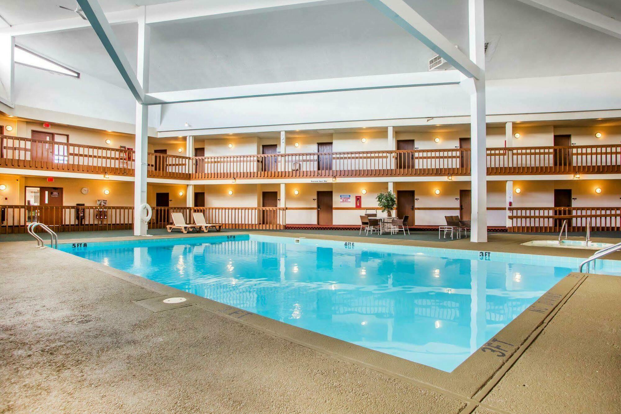 University Inn & Suites Stevens Point Eksteriør bilde